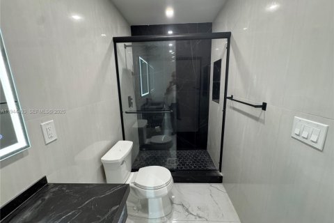 House in Pembroke Pines, Florida 3 bedrooms, 106.84 sq.m. № 2001594 - photo 27