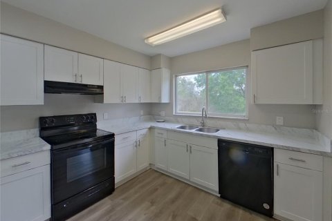 Villa ou maison à louer à Riverview, Floride: 3 chambres, 100.89 m2 № 2117655 - photo 5