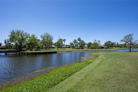 Condo in Gulfport, Florida, 2 bedrooms  № 1648766 - photo 25