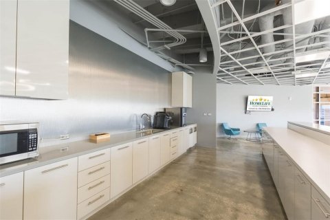 Propiedad comercial en alquiler en Tampa, Florida, 69148.55 m2 № 1721556 - foto 26