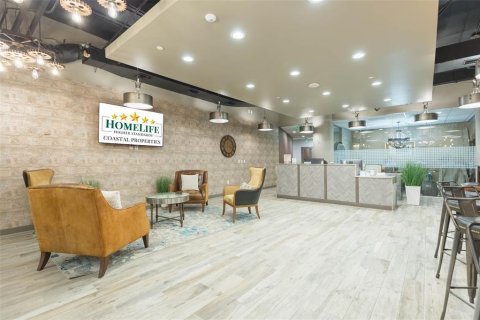 Propiedad comercial en alquiler en Tampa, Florida, 69148.55 m2 № 1721556 - foto 2