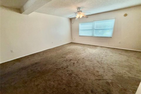 Condo in Dunedin, Florida, 2 bedrooms  № 2226616 - photo 19