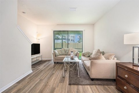 Townhouse in Clearwater, Florida 3 bedrooms, 134.15 sq.m. № 1829700 - photo 5