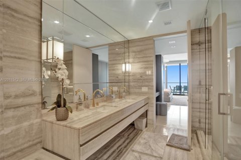 Condo in Sunny Isles Beach, Florida, 4 bedrooms  № 2075305 - photo 17