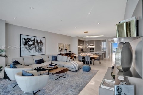 Condo in Sunny Isles Beach, Florida, 4 bedrooms  № 2075305 - photo 7
