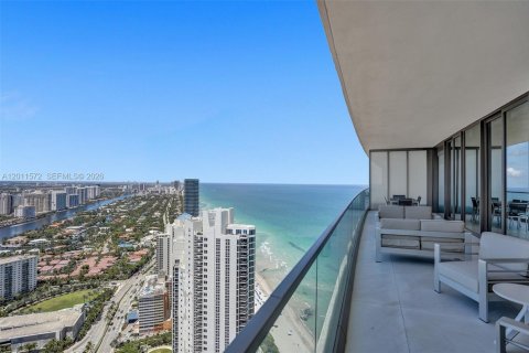 Condo in Sunny Isles Beach, Florida, 4 bedrooms  № 2075305 - photo 27