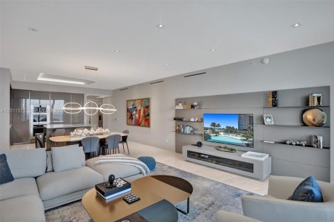 Condo in Sunny Isles Beach, Florida, 4 bedrooms  № 2075305 - photo 9