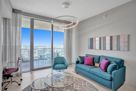 Condo in Sunny Isles Beach, Florida, 4 bedrooms  № 2075305 - photo 23