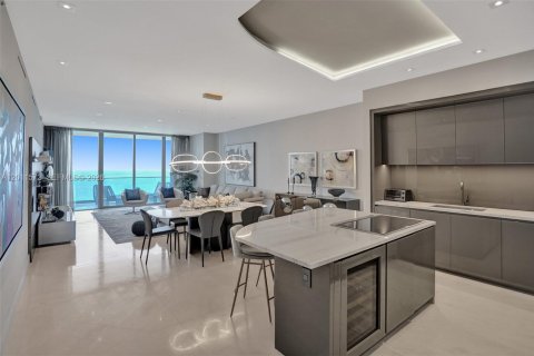 Condo in Sunny Isles Beach, Florida, 4 bedrooms  № 2075305 - photo 8