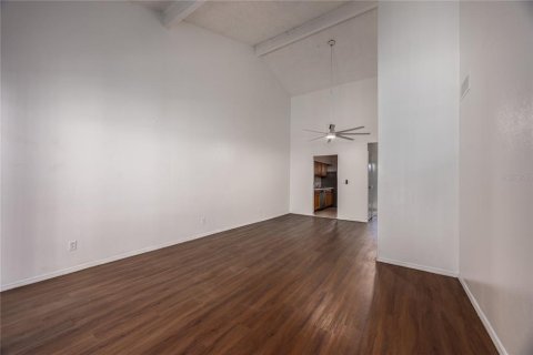 Condo in Gainesville, Florida, 2 bedrooms  № 1805373 - photo 10