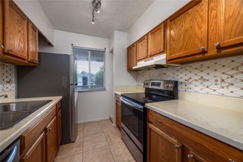 Condo in Gainesville, Florida, 2 bedrooms  № 1805373 - photo 12