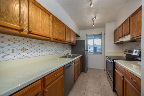 Condo in Gainesville, Florida, 2 bedrooms  № 1805373 - photo 11
