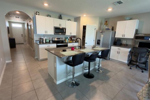 Casa en alquiler en Kissimmee, Florida, 4 dormitorios, 171.5 m2 № 2096892 - foto 7