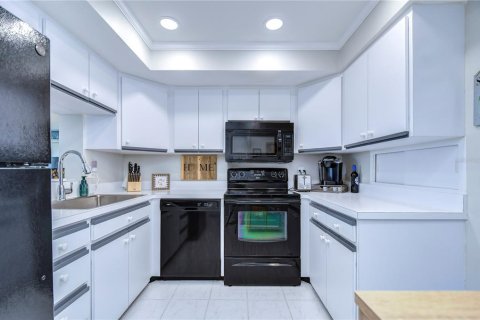 Condo in Clearwater, Florida, 1 bedroom  № 1539673 - photo 16