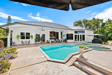 Villa ou maison à louer à Parkland, Floride: 6 chambres, 356.93 m2 № 1946027 - photo 11