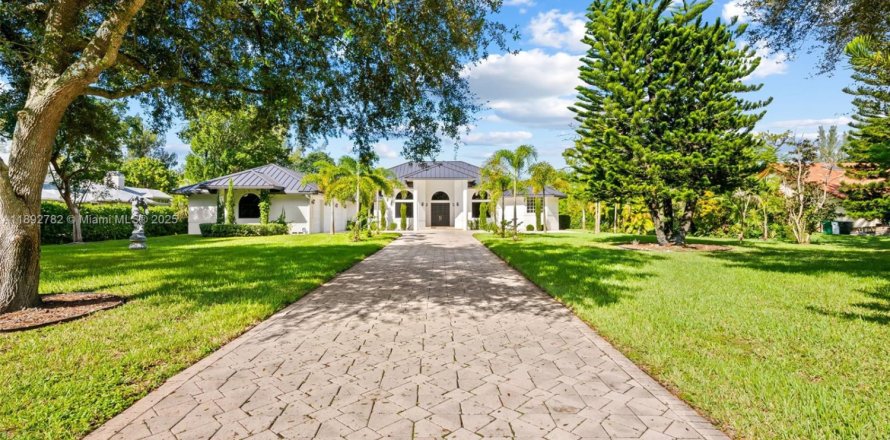 Villa ou maison à Parkland, Floride 6 chambres, 356.93 m2 № 1946027