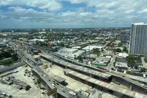 Купить кондоминиум в Майами, Флорида 34.65м2, № 2059217 - фото 3