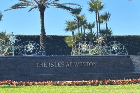 House in Weston, Florida 5 bedrooms, 292.08 sq.m. № 1891903 - photo 1