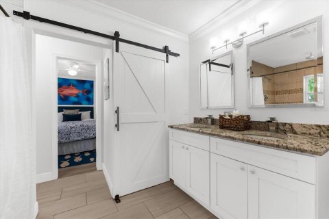 Casa en venta en Palm Harbor, Florida, 4 dormitorios, 211.72 m2 № 1914475 - foto 23