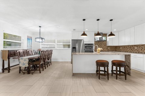 Casa en venta en Palm Harbor, Florida, 4 dormitorios, 211.72 m2 № 1914475 - foto 10