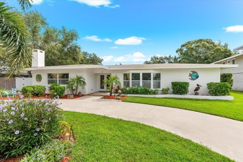 Casa en venta en Palm Harbor, Florida, 4 dormitorios, 211.72 m2 № 1914475 - foto 1