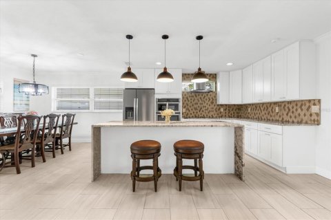 Casa en venta en Palm Harbor, Florida, 4 dormitorios, 211.72 m2 № 1914475 - foto 13