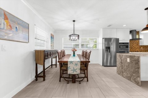 Casa en venta en Palm Harbor, Florida, 4 dormitorios, 211.72 m2 № 1914475 - foto 16