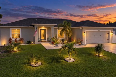 Casa en Port Charlotte, Florida 3 dormitorios, 152.36 m2 № 2364272