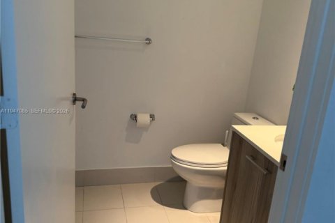 Снять в аренду квартиру в Майами, Флорида 1 спальня, 61.5м2, № 2004783 - фото 19