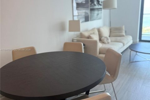 Снять в аренду квартиру в Майами, Флорида 1 спальня, 61.5м2, № 2004783 - фото 3