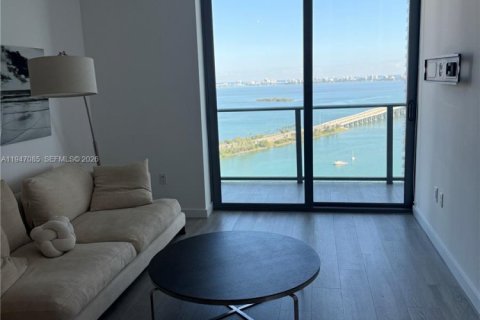 Снять в аренду квартиру в Майами, Флорида 1 спальня, 61.5м2, № 2004783 - фото 4