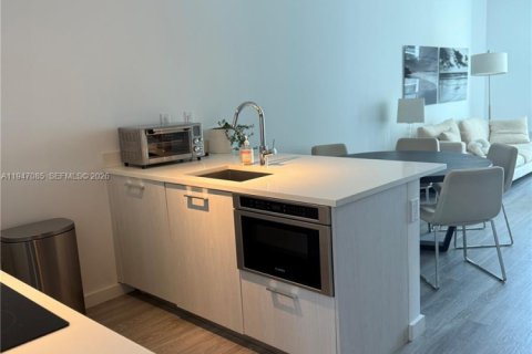 Снять в аренду квартиру в Майами, Флорида 1 спальня, 61.5м2, № 2004783 - фото 21