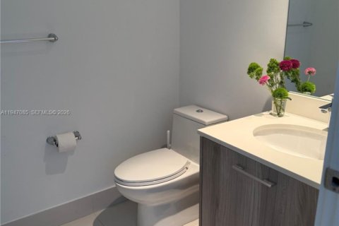 Снять в аренду квартиру в Майами, Флорида 1 спальня, 61.5м2, № 2004783 - фото 16