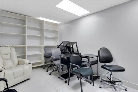 Immobilier commercial à vendre à Coral Gables, Floride № 1976665 - photo 20