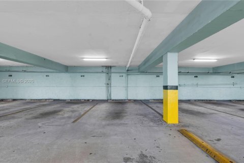 Immobilier commercial à vendre à Coral Gables, Floride № 1976665 - photo 25