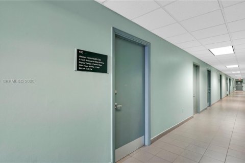 Immobilier commercial à vendre à Coral Gables, Floride № 1976665 - photo 23