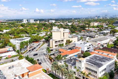 Immobilier commercial à vendre à Coral Gables, Floride № 1976665 - photo 30