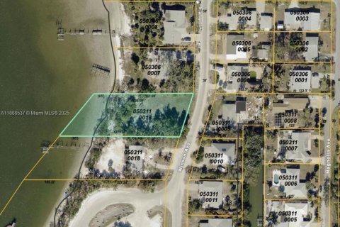 Land in Englewood, Florida № 1979336 - photo 1