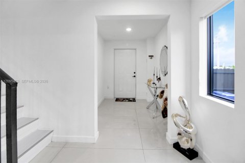 Villa ou maison à louer à Florida City, Floride: 5 chambres, 176.7 m2 № 2384858 - photo 10