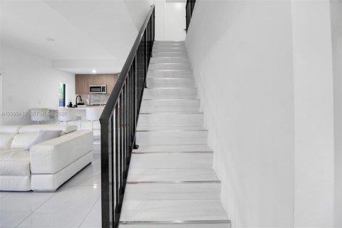 Villa ou maison à louer à Florida City, Floride: 5 chambres, 176.7 m2 № 2384858 - photo 13