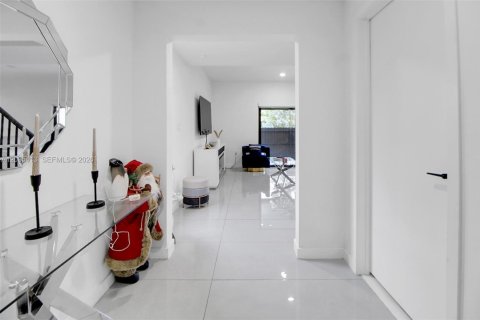 Villa ou maison à louer à Florida City, Floride: 5 chambres, 176.7 m2 № 2384858 - photo 14