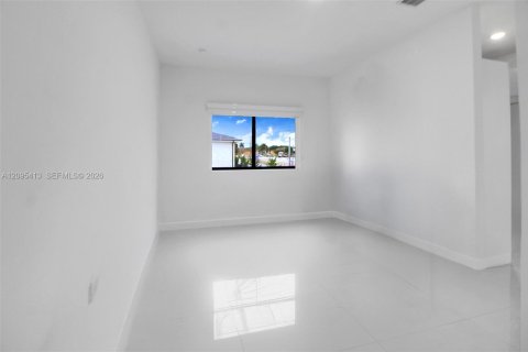 Villa ou maison à louer à Florida City, Floride: 5 chambres, 176.7 m2 № 2384858 - photo 30
