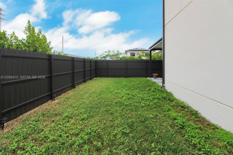 Villa ou maison à louer à Florida City, Floride: 5 chambres, 176.7 m2 № 2384858 - photo 4