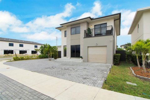 Villa ou maison à louer à Florida City, Floride: 5 chambres, 176.7 m2 № 2384858 - photo 3
