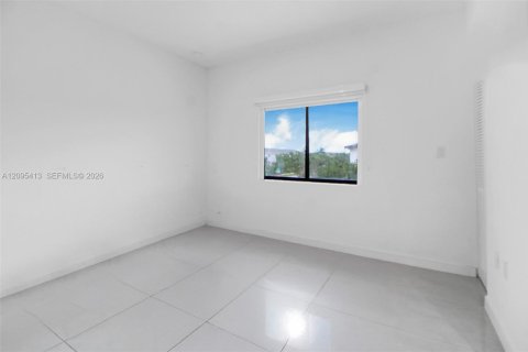 Villa ou maison à louer à Florida City, Floride: 5 chambres, 176.7 m2 № 2384858 - photo 25