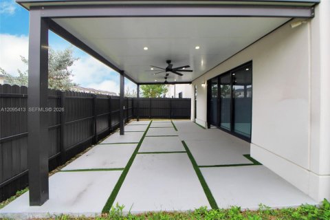 Villa ou maison à louer à Florida City, Floride: 5 chambres, 176.7 m2 № 2384858 - photo 8