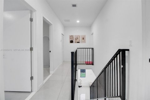 Villa ou maison à louer à Florida City, Floride: 5 chambres, 176.7 m2 № 2384858 - photo 24