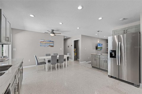 Casa en venta en Daytona Beach, Florida, 3 dormitorios, 135.82 m2 № 1876276 - foto 20