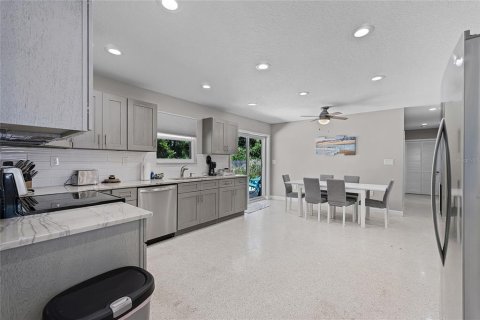 Casa en venta en Daytona Beach, Florida, 3 dormitorios, 135.82 m2 № 1876276 - foto 21