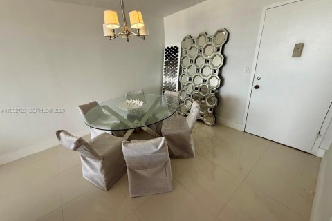 Copropriété à vendre à Aventura, Floride: 2 chambres, 98.29 m2 № 2189962 - photo 3